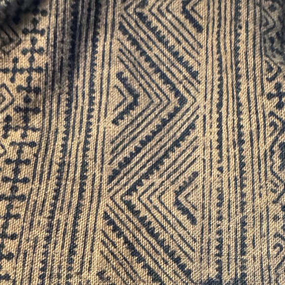 Bag with zipper closure and small inside zip pocket - Brown with red/orange trim - Picture 5 of 6